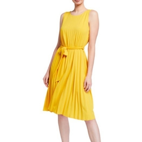 women's sun dresses Womens Summer Maxi Dress Smocked Tank Dresses Casual Flowy Tired Long  Dresses Sleeveless Vacation Beach Sundresses Beige at Amazon Women's  Clothing store